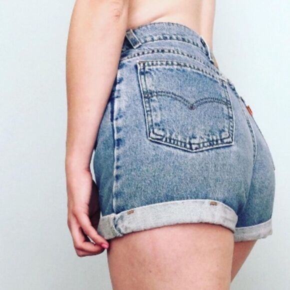 RARE Vintage Levis Highwaisted Cuffed Jean Shorts Orange Tab 0 2 4 Womens XS S - Picture 2 of 3